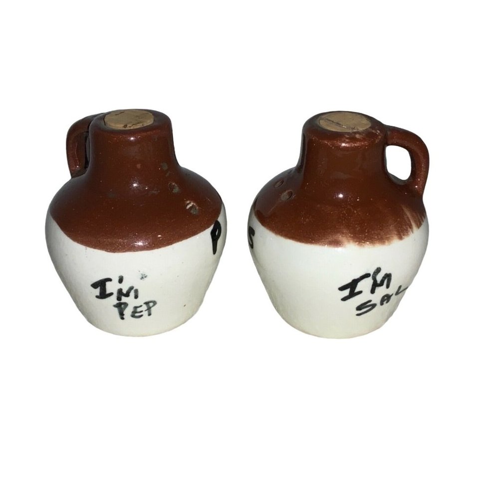 Kentucky  Moonshine Jug Salt Pepper Shaker Ceramic Set